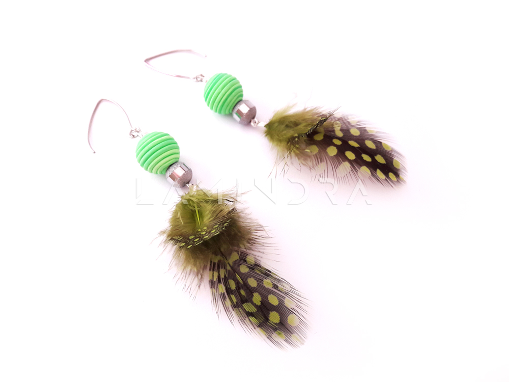 Fülbevalók, kézműves ékszerek: FU031, Zöld, tollas nemesacél fülbevaló